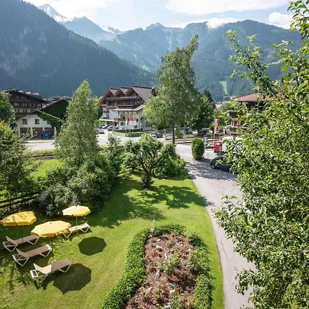 Rosenhof Aparthotel 4*