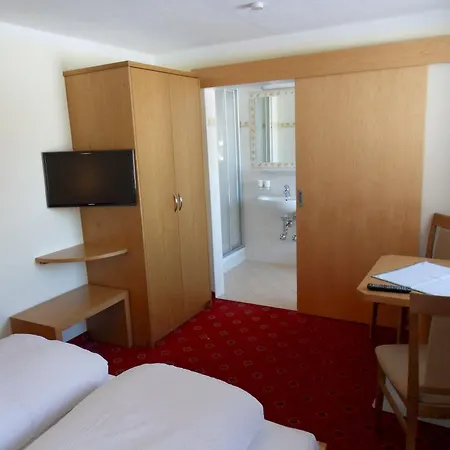 Rosenhof 3* مايرهوفن