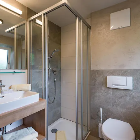 Rosenhof 3* مايرهوفن