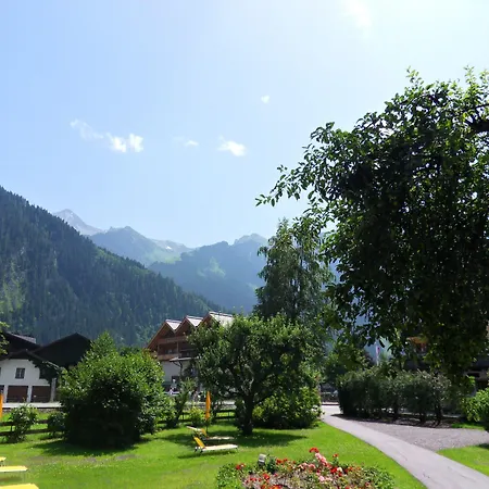 Rosenhof Apartmanhotel Mayrhofen