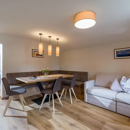 Rosenhof Apartmanhotel Mayrhofen