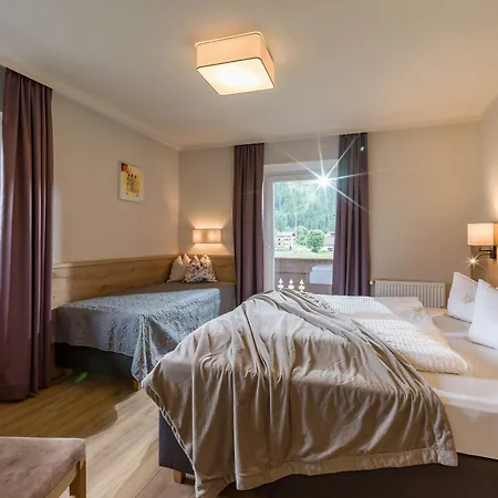 Rosenhof Aparthotel Mayrhofen