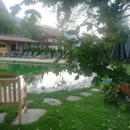 Rosenhof Aparthotel 4*