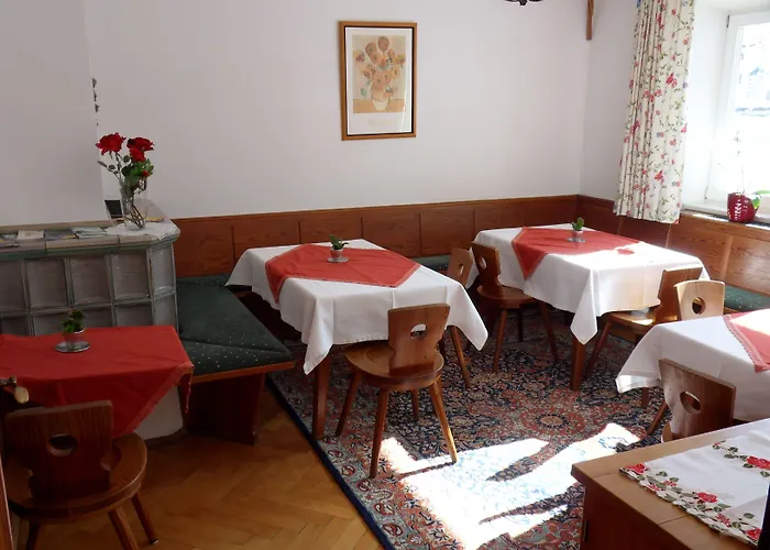 Rosenhof Aparthotel 4*