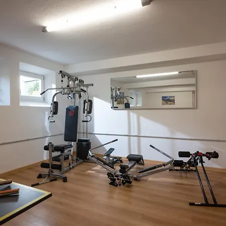 Rosenhof Lägenhetshotell Mayrhofen