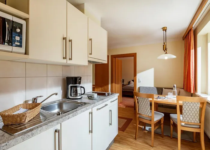 Rosenhof Apartahotel 4*