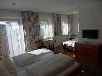 Rosenhof Apartahotel 4*