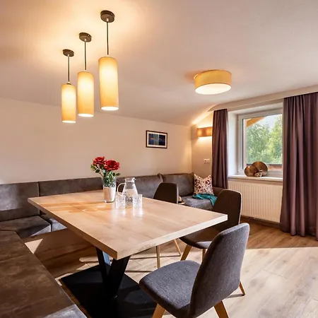 Rosenhof מאיירהופן