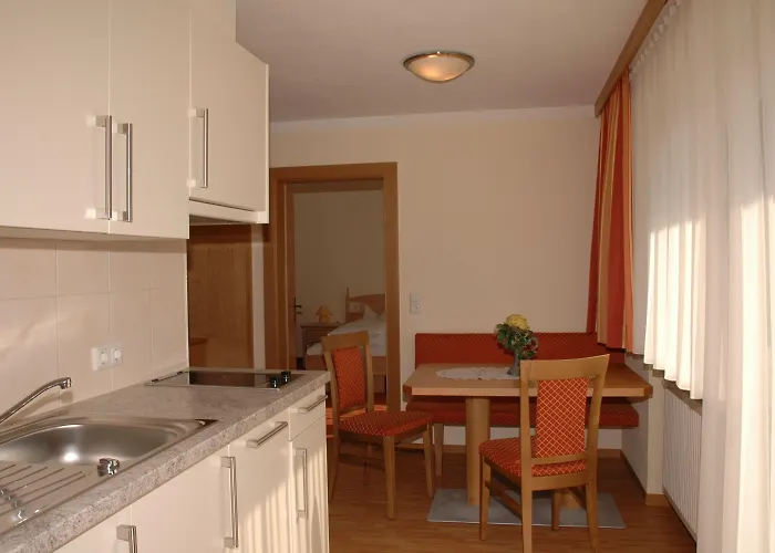 Ξενοδοχείο με διαμερίσματα Rosenhof 4*